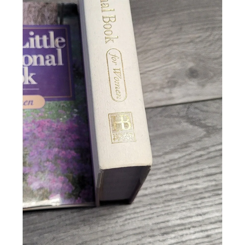 God's Little Devotional Book For Women (Hardcover Book)